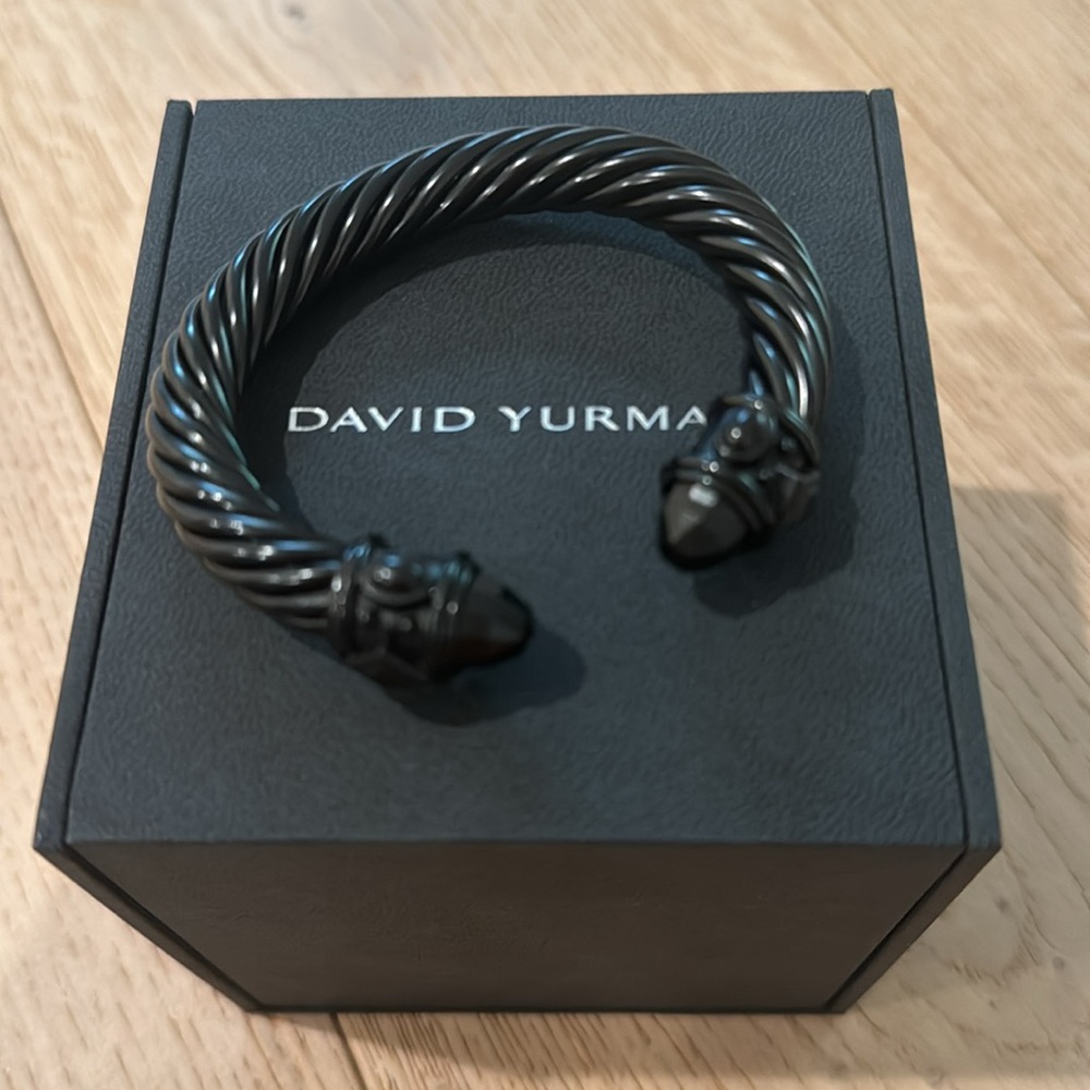 David Yurman Renaissance classic cable bracelet in 10 mm in black